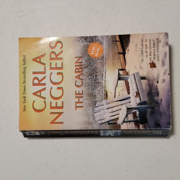 The Cabin by Carla Neggers - Picture 1 of 2